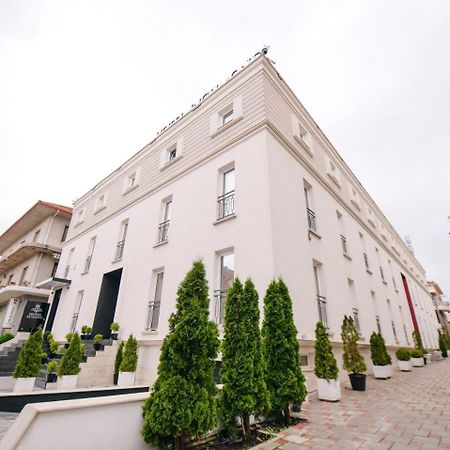 Richmond Hotel Korce Buitenkant foto