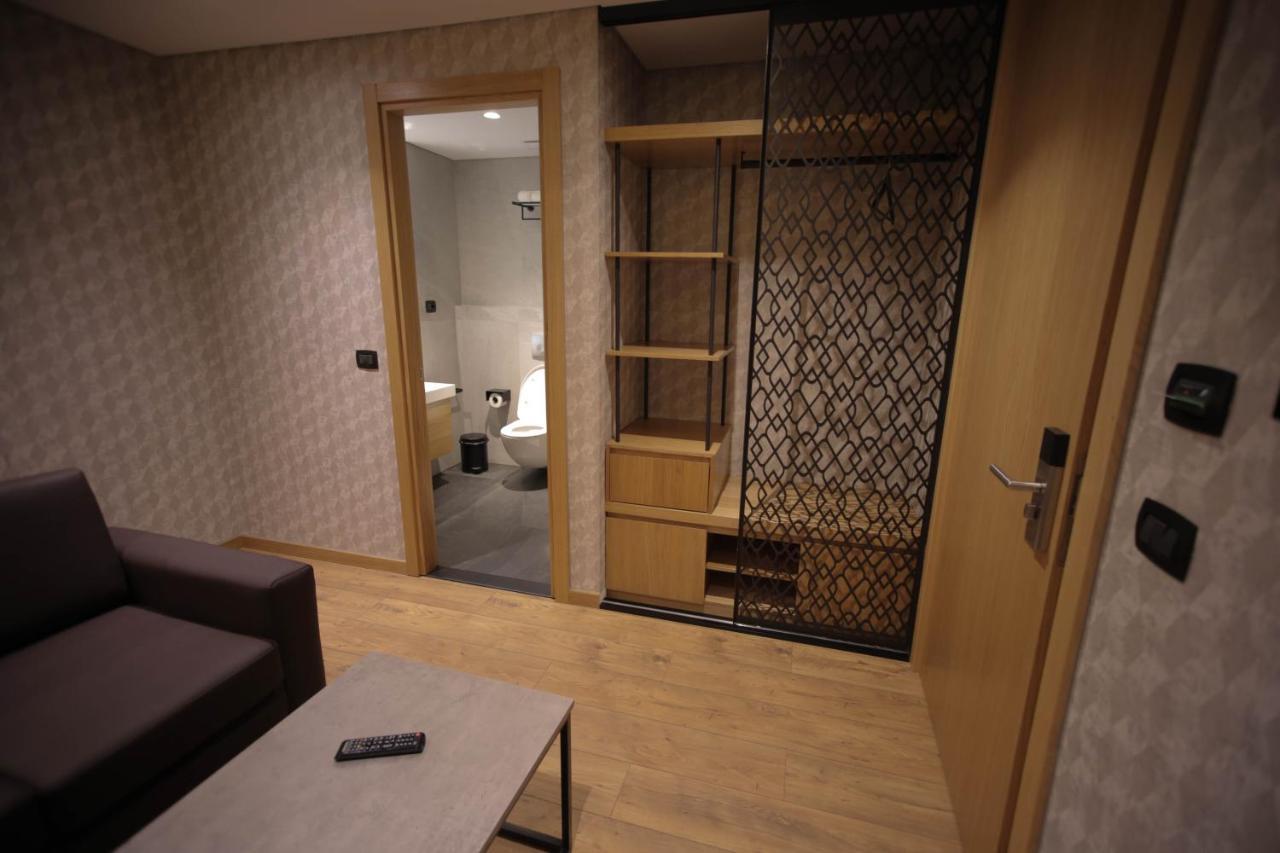 Richmond Hotel Korce Buitenkant foto